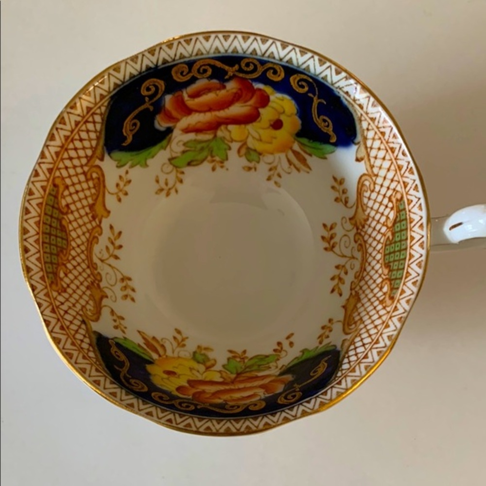 Bell China Imari design teacup